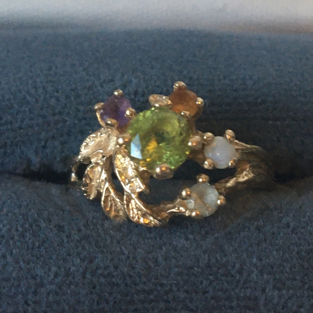 Solid 14k leaf branch style gemstone ring